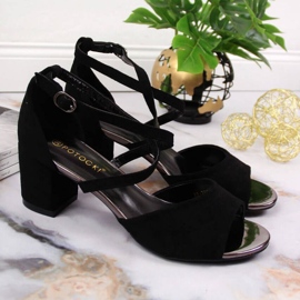 Sandaler på stolpen Potocki W WOL67A svart 2