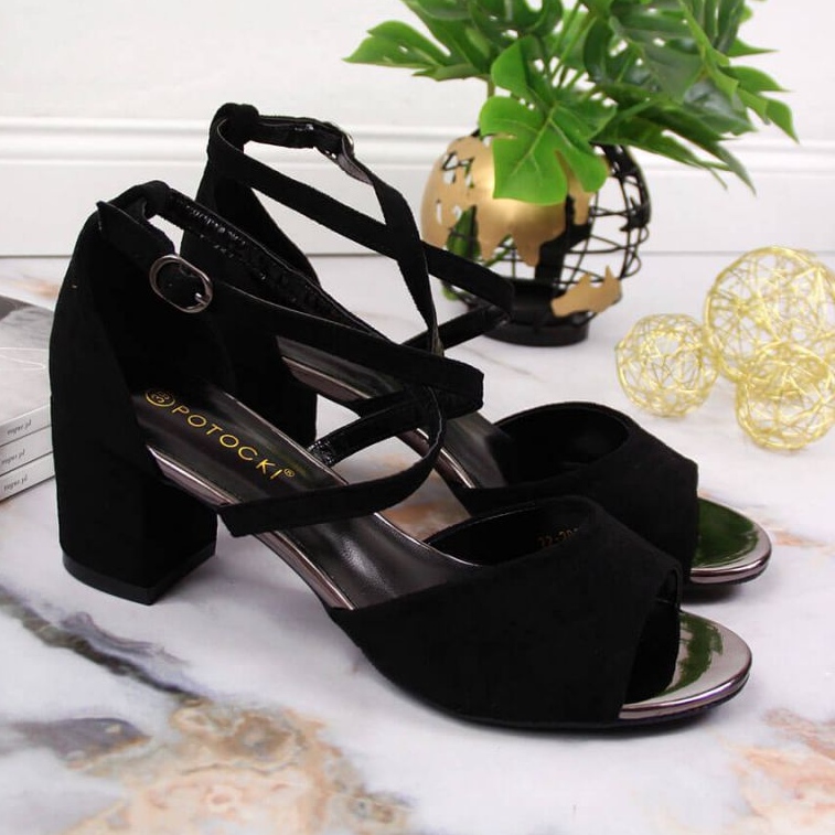 Sandaler på stolpen Potocki W WOL67A svart 2