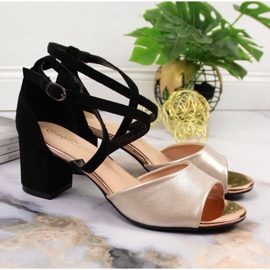 Sandaler på stolpen Potocki W WOL68 svart och guld gyllene 2