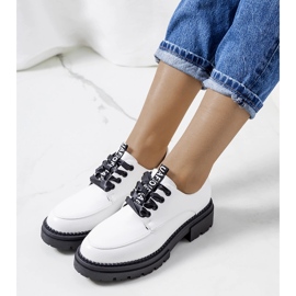 Vita Merivale damskor 2