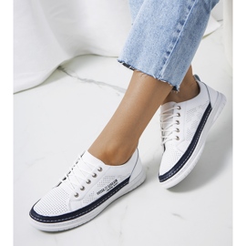 Vita läder sneakers från Valeska marinblå 1