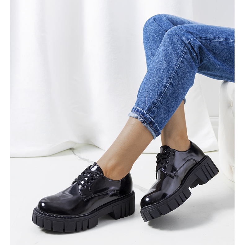 Svartlackade Cardero-skor 1