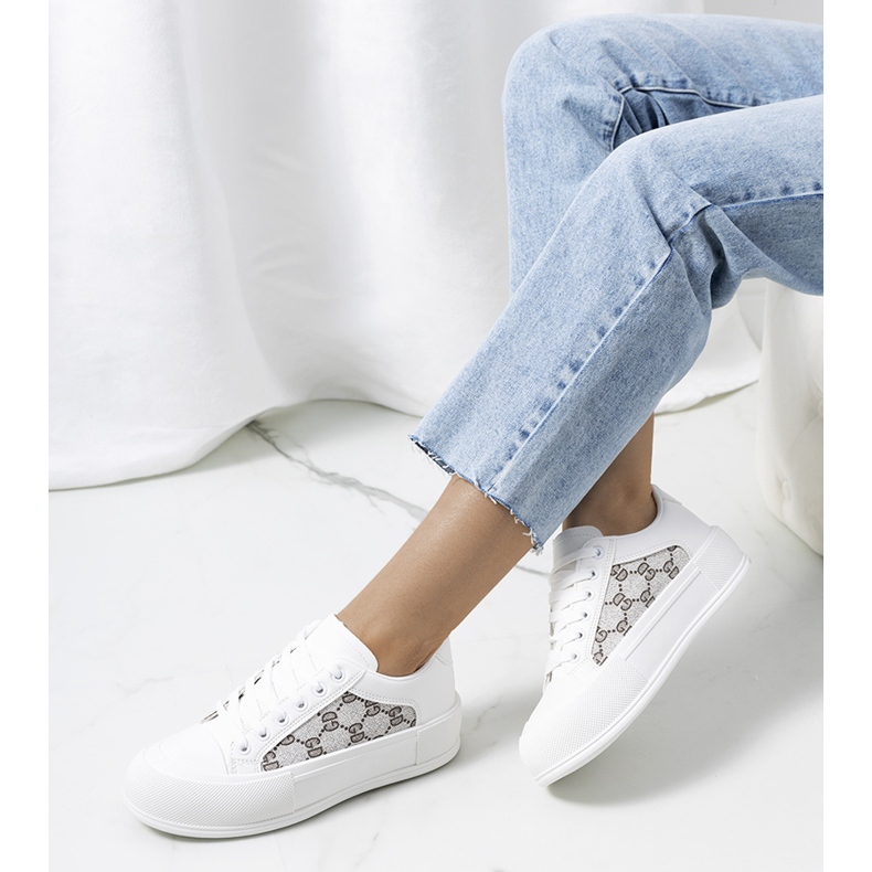 Vita sneakers på Birkett-plattformen grå 2