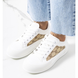 Vita och bruna sneakers på Birkett-plattformen 1