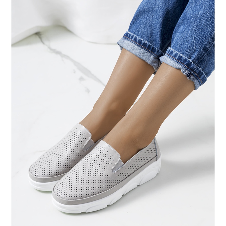 Gråa skinnsneakers från Velders 1