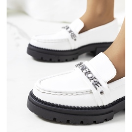 Vita loafers på hög Louelle-sula 1