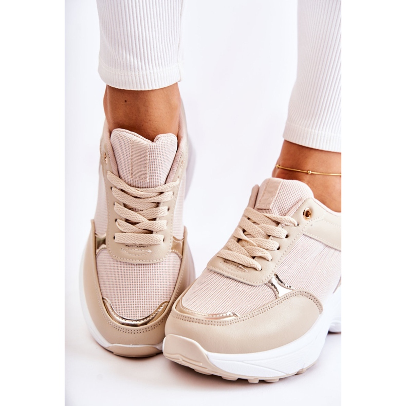 PG1 Dam Beige Activity Shiny Wedge Sportskor gyllene 1