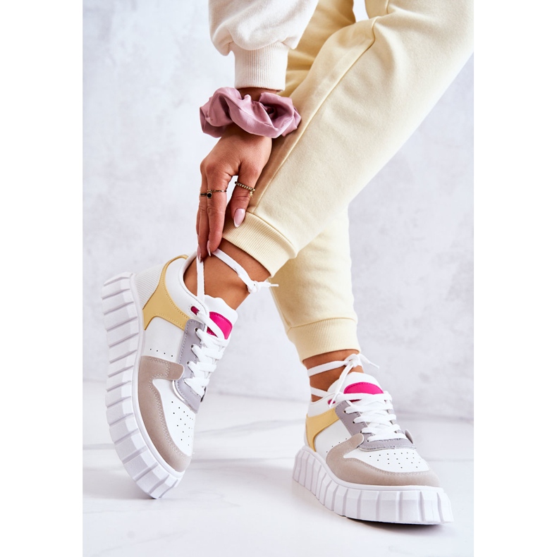 PS1 Sportskor i läder för kvinnor i vitt och beige florentinskt gul 2