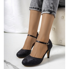 Svarta glänsande Rosetown pumps 1