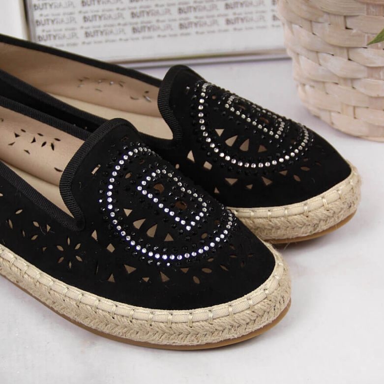 Svarta genombrutna espadrillor med cubic zirconias av S. Bararski 1
