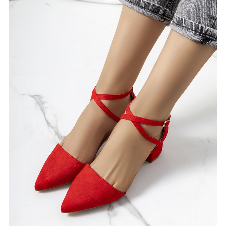 Röda pumpar på Hyde-stolpen 1