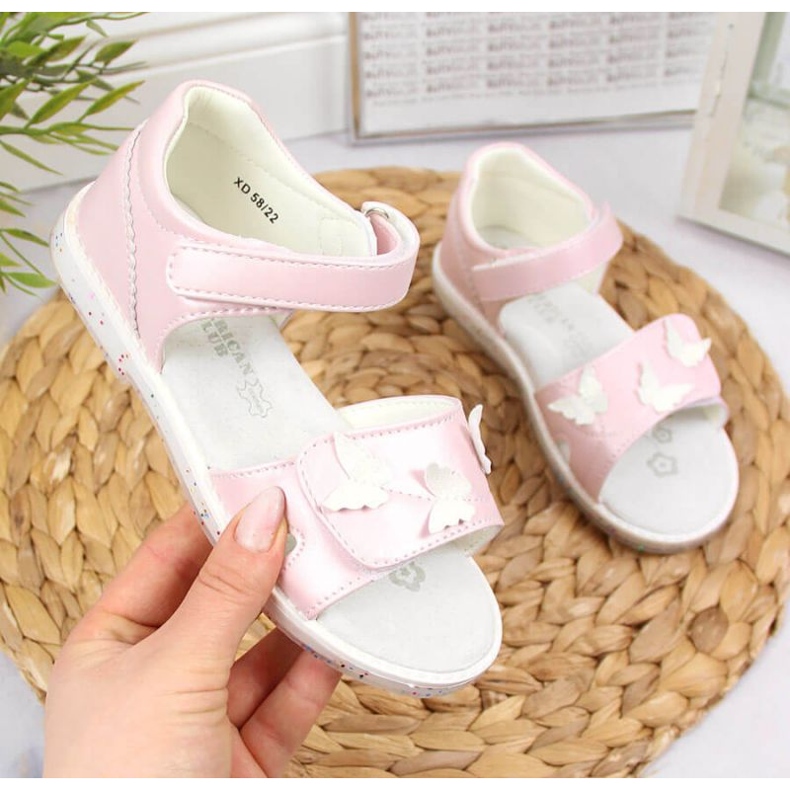 Kardborresandaler ljusrosa På American Club 1