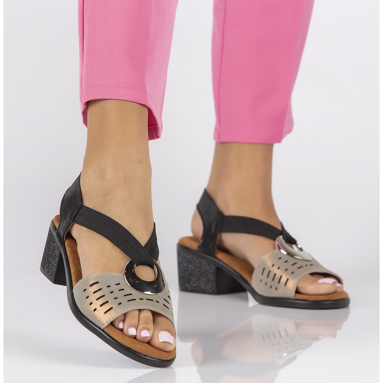 Lädersandaler Filippo DS2308 / 22 Bk Go svart och guld gyllene 1