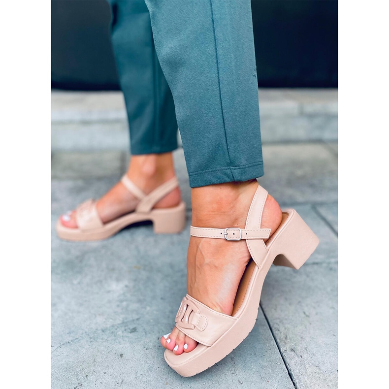 Högklackade sandaler från Sharon Nude beige 1