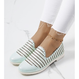 Naja gröna genombrutna loafers för dam 1