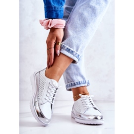 Vinceza Kvinnors genombrutna skor på plattformen vita Deloren silver- 2