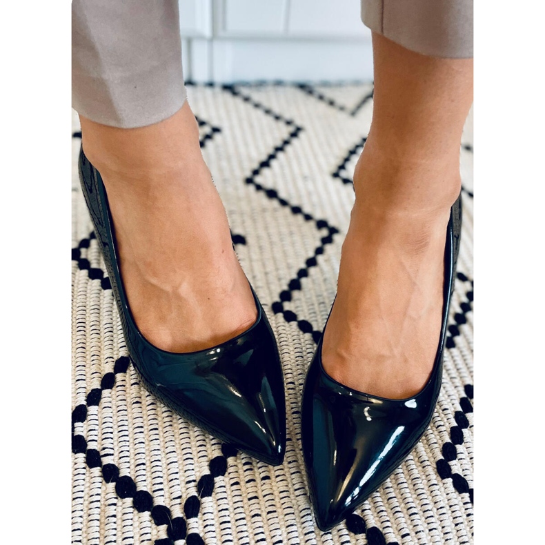 Lågklackade pumps Zelia Black svart 2