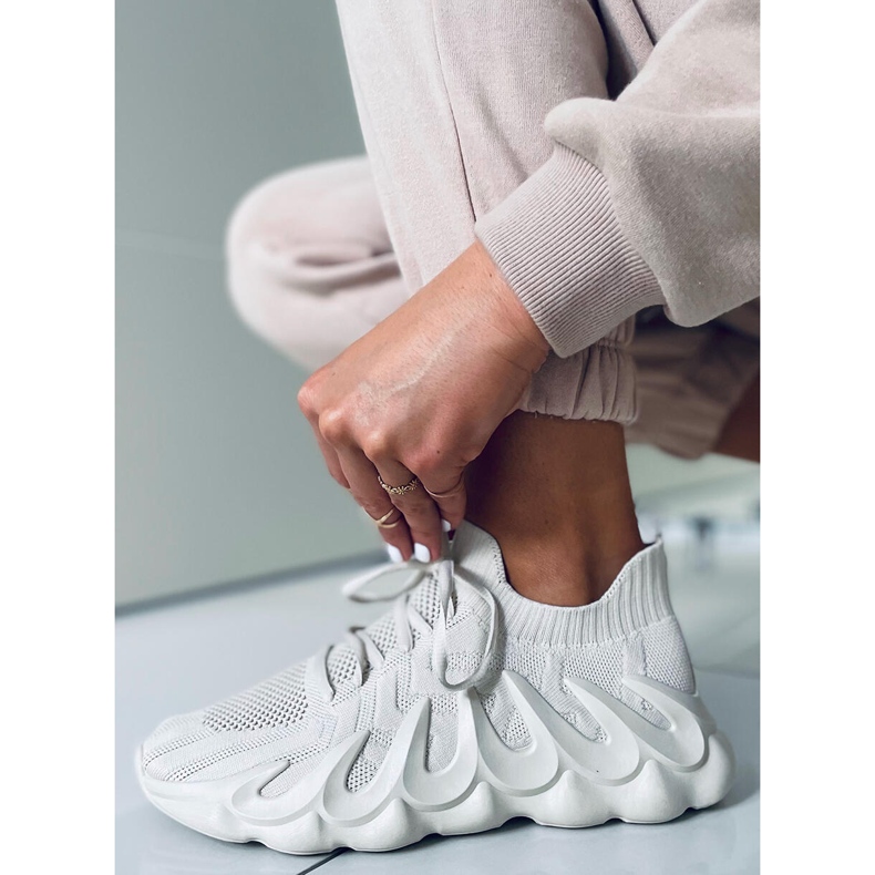 Ineng Beige sock sportskor 1