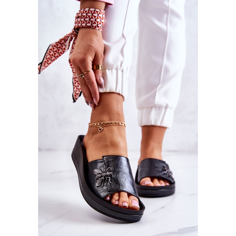 Vinceza Fashionabla kvinnors tofflor med svart Holle-dekoration 1