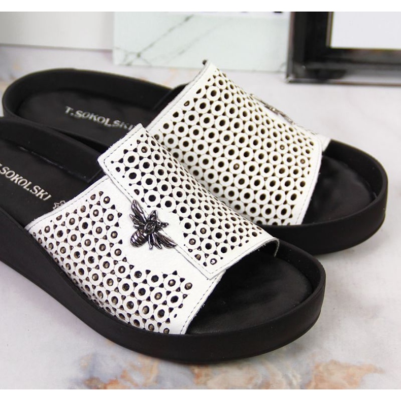 Genombrutna läder T.Sokolski W SCA163 vita tofflor 2