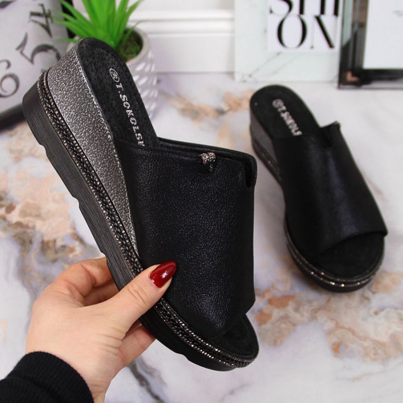 T.Sokolski W SCA167A svarta wedge tofflor 1