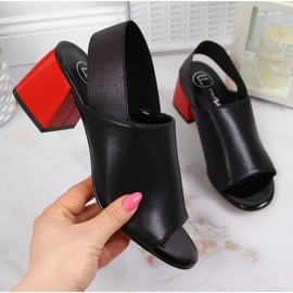 Lädersandaler med ett elastiskt band Filippo W PAW352 svart 1