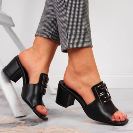 Skinntofflor på stolpen Filippo W PAW353 svart 2