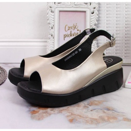 Lädersandaler på kilen Filippo W PAW360B gyllene 2