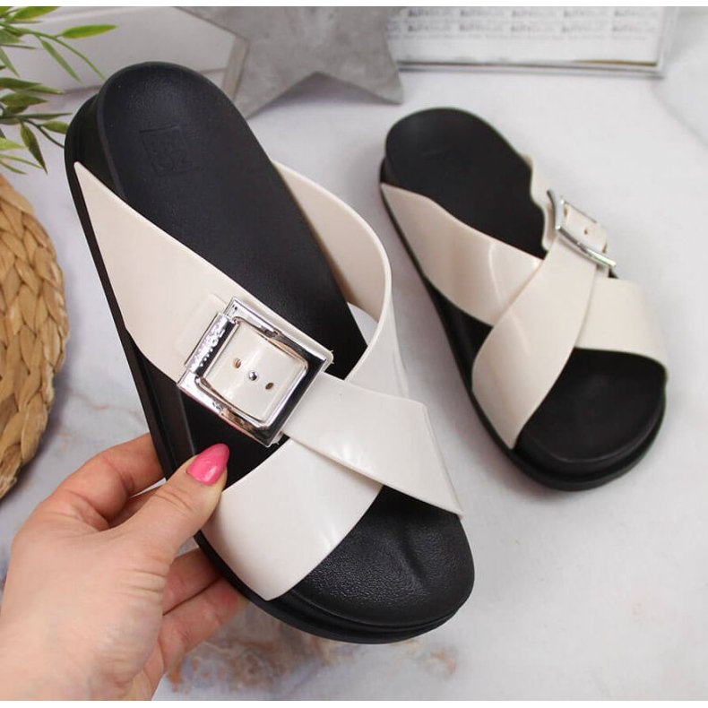 Meliski Zaxy W JJ285057 krämtofflor ecru 1