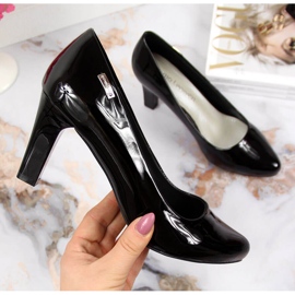 Svarta pumps, lackerad stolpe av Sergio Leone 2