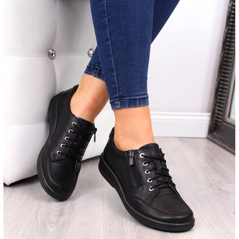 Damskor i läder med dragkedja svarta Helios 357 1