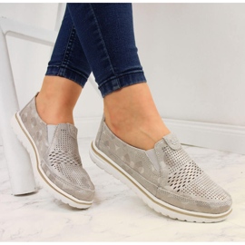 Damskor i guld genombrutna läder Jezzi gyllene 1