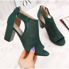 Gröna Sabatina damsandaler med kardborreband 1