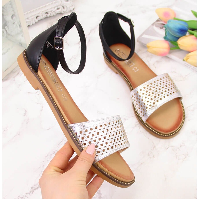 Damsandaler med nitar svart och silver Filippo 2