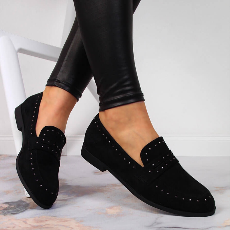 Damskor i mocka med nitar svarta Laura La.Fi 1