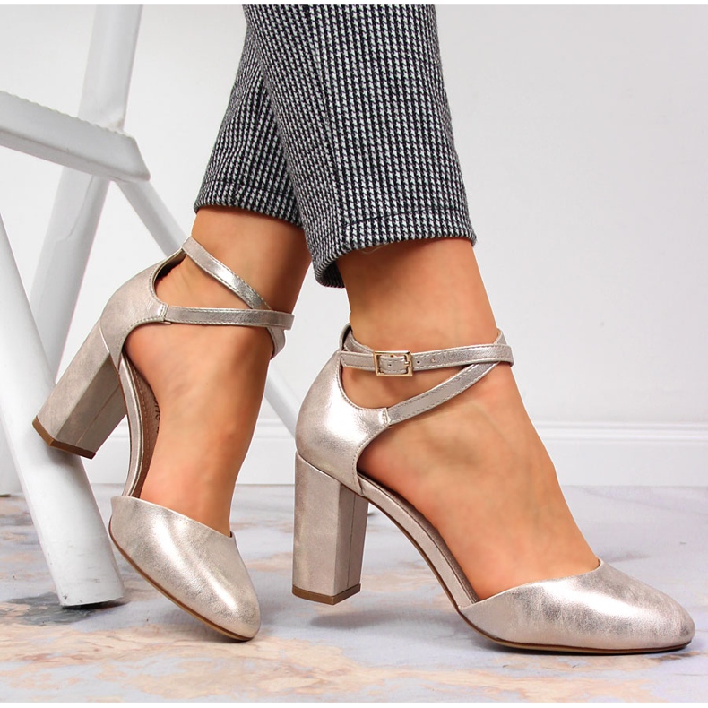 Damsandaler på guldstolpen av Sergio Leone gyllene 2