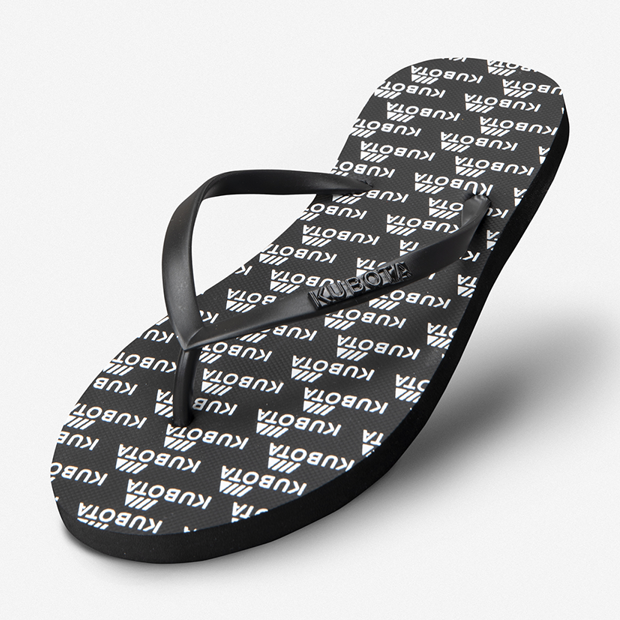 Svarta Kubota gummiflip-flops 1
