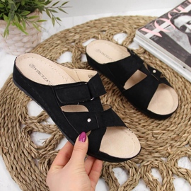 Svarta wedge tofflor för kvinnor Vinceza 2