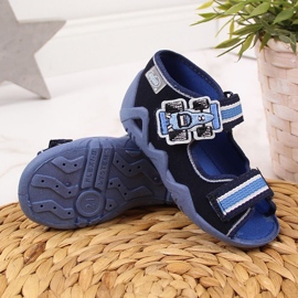 Pojktofflor till dagis på marinblå Befado rovor 1