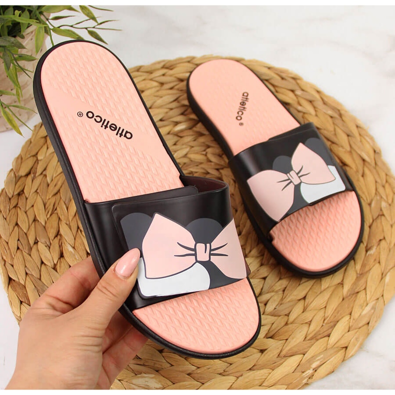 Svarta Atletico svarta strandtofflor med kardborreband för kvinnor 2