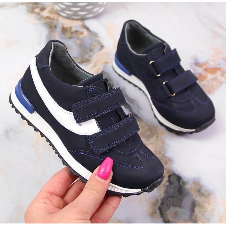 Pojkskor med kardborre marinblå Kornecki 6122 1