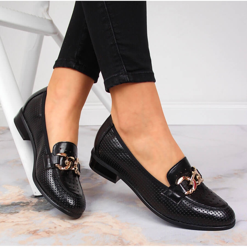 Svarta genombrutna skor med kedja Potocki 1