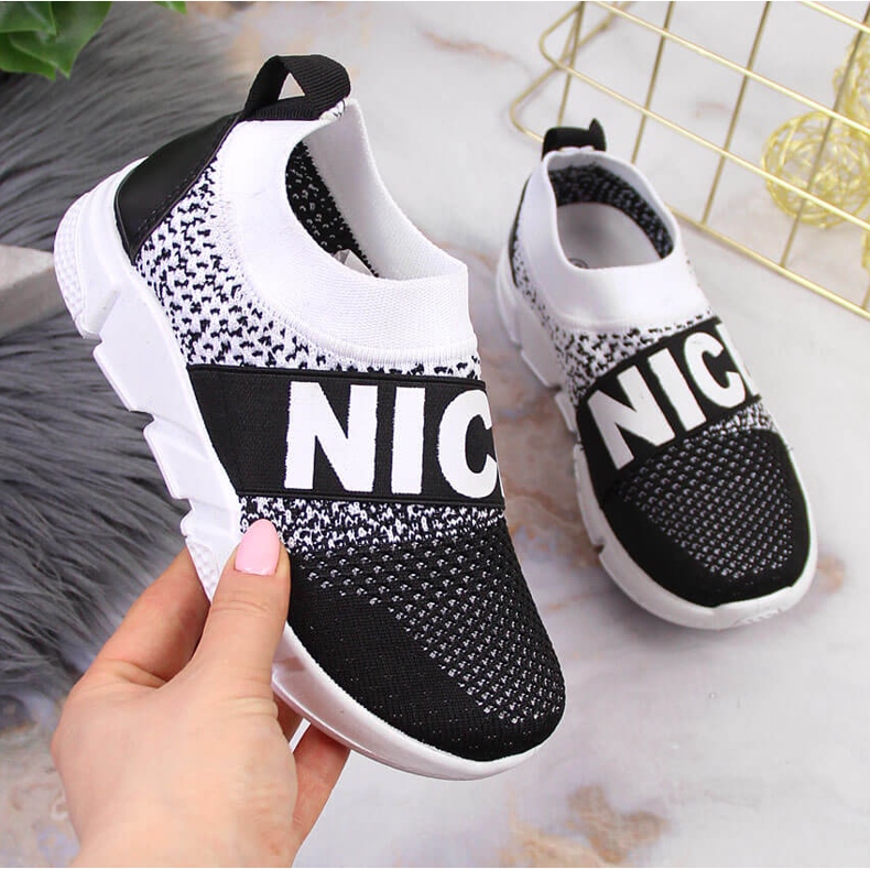 McKeylor slip-on sportskor för barn svart vit 1