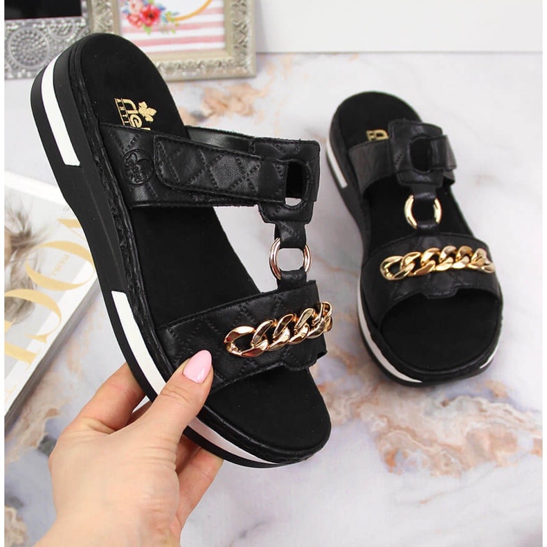 Svarta Rieker V5929-00 svarta tofflor för kvinnor med kedja 1