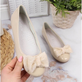 S.Barski Beige patentballerinor för flickor S. Barski 1