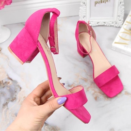 Rosa Vinceza damsandaler på stolpen 1