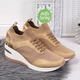 Dambrogues på en wedge, slip on, beige Artiker 2