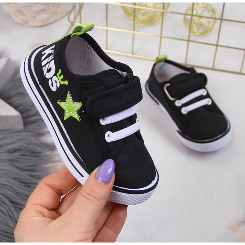 Svarta Atletico pojksneakers med kardborreband 1