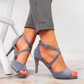 Damsandaler på en högklackad blå Sergio Leone 1