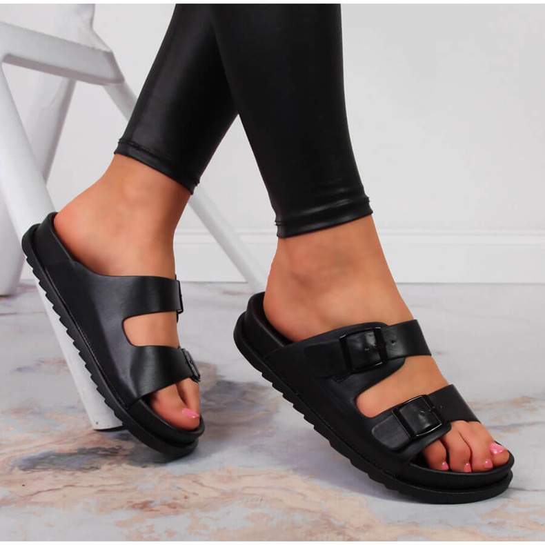 S.Barski Damtofflor i gummi med spännen svarta S. Barski 1